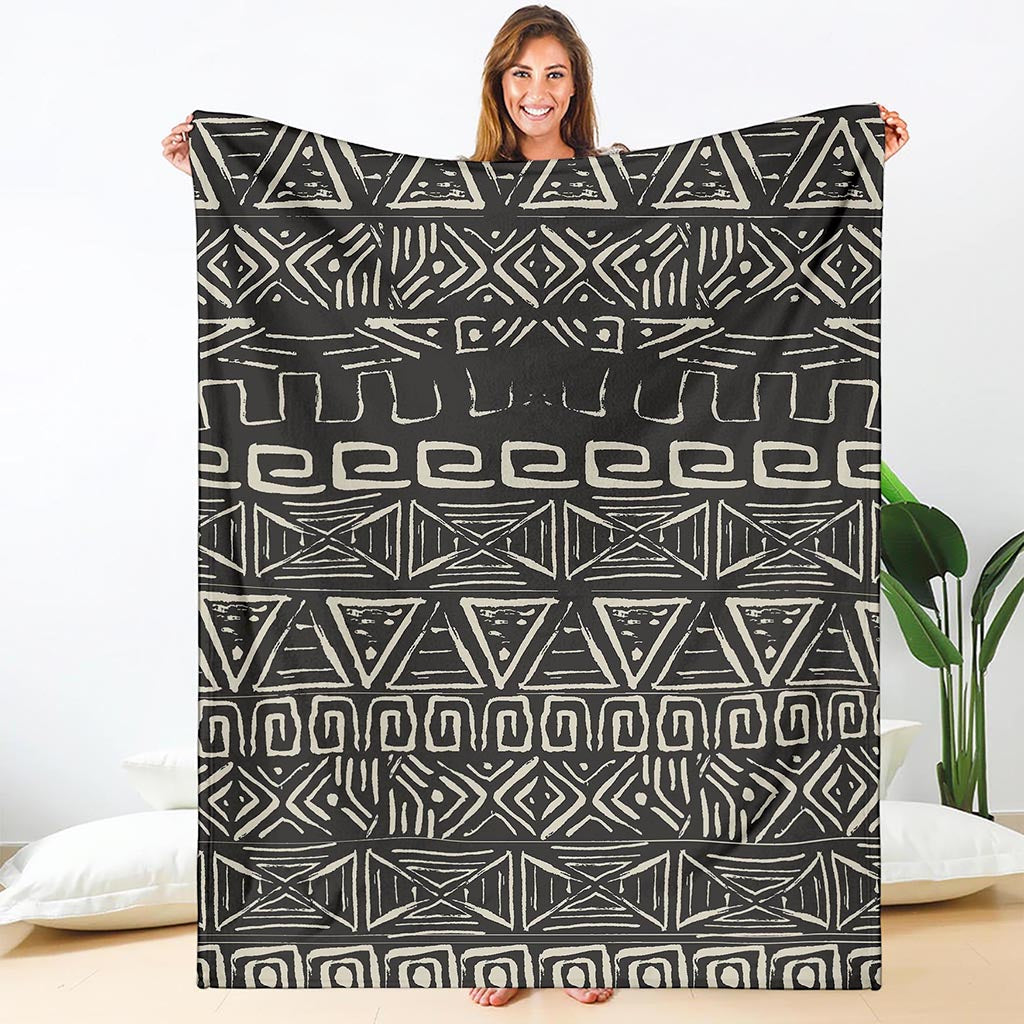 Beige Aztec Pattern Print Blanket