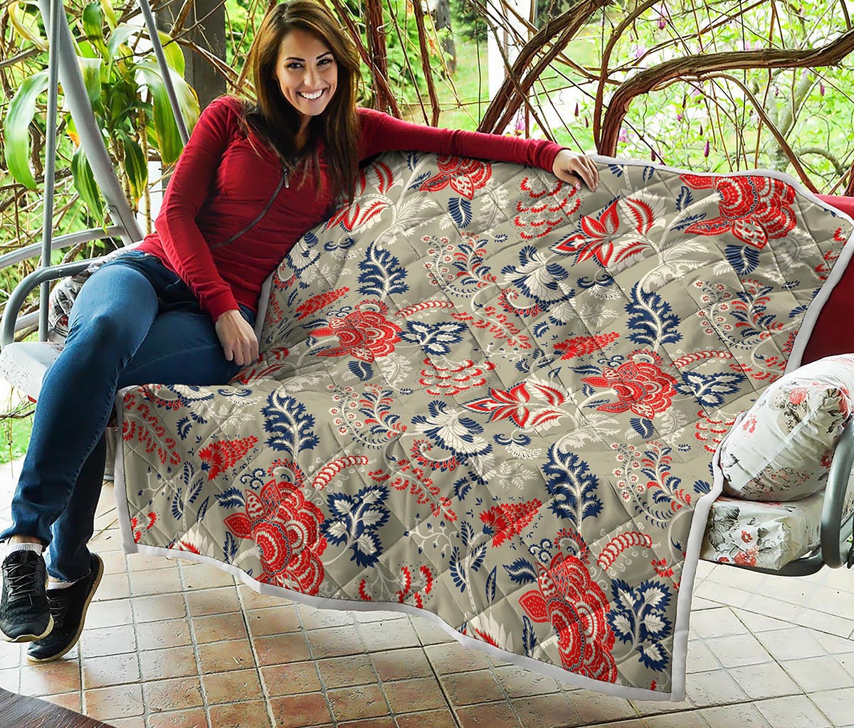 Beige Bohemian Floral Pattern Print Quilt