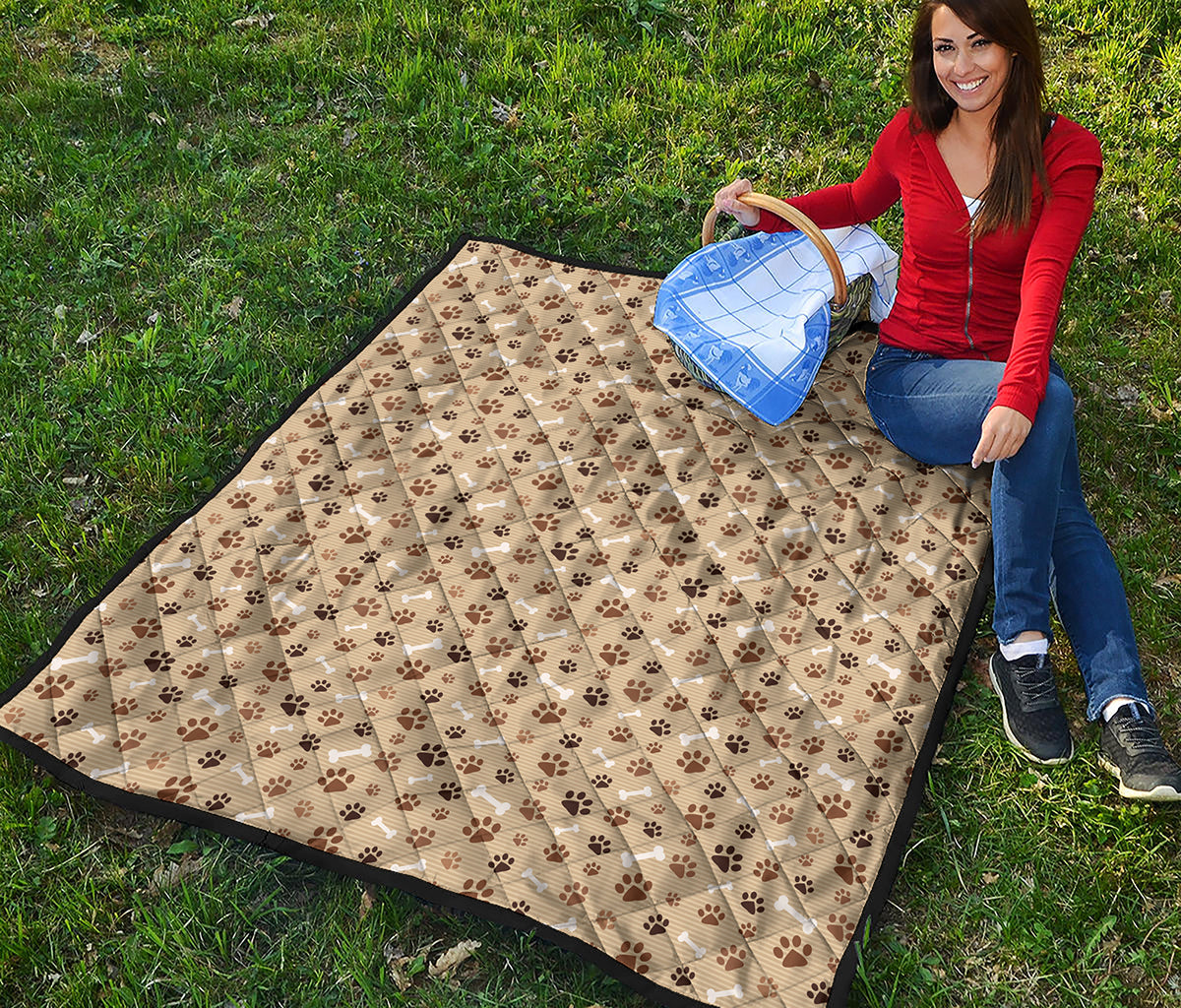 Beige Paw And Bone Pattern Print Quilt
