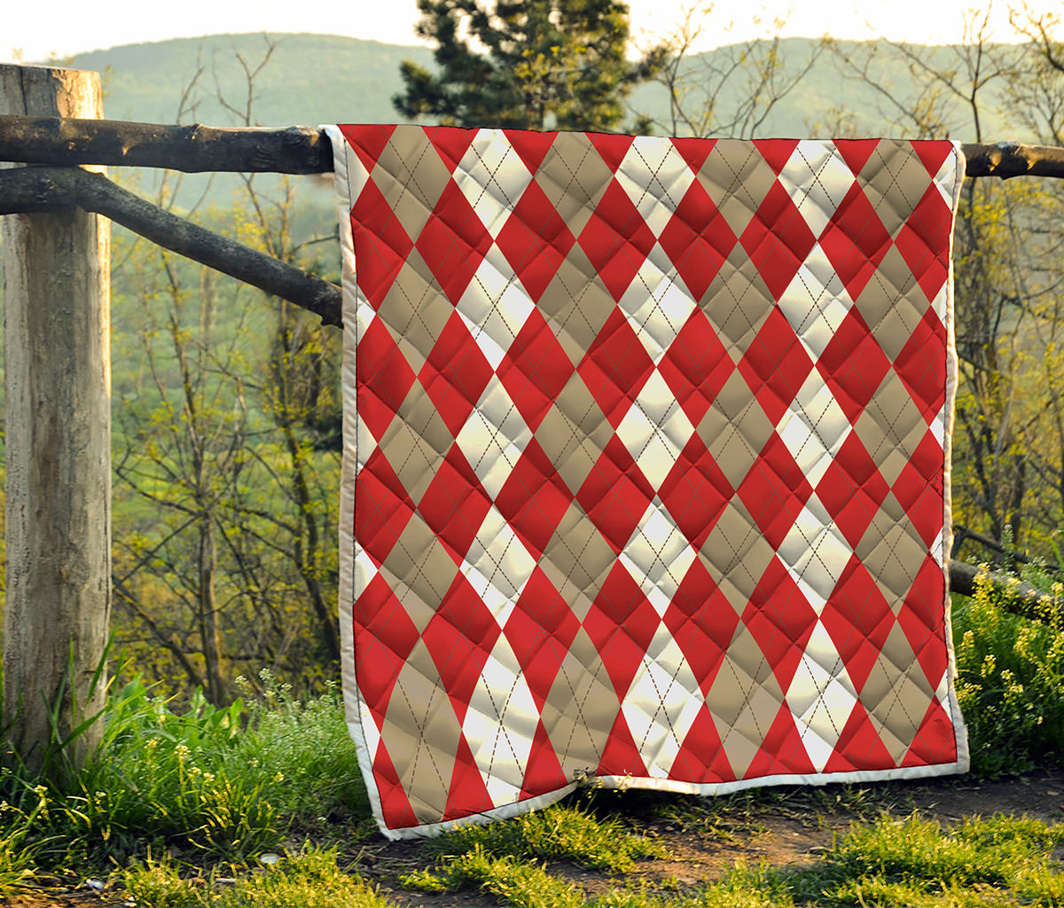 Beige Red And White Argyle Pattern Print Quilt