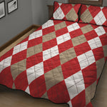 Beige Red And White Argyle Pattern Print Quilt Bed Set