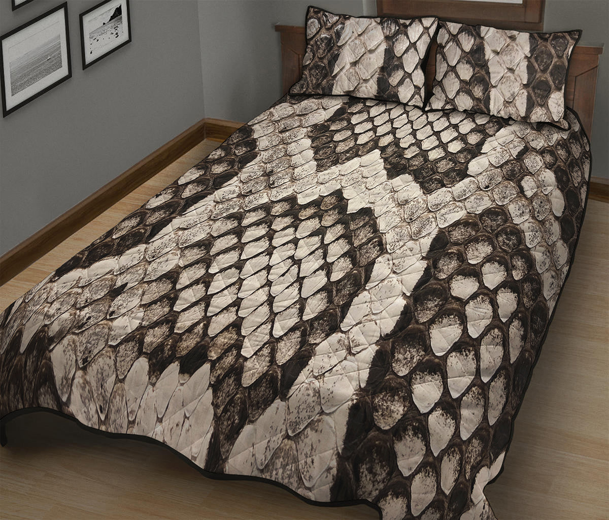 Beige Snakeskin Print Quilt Bed Set