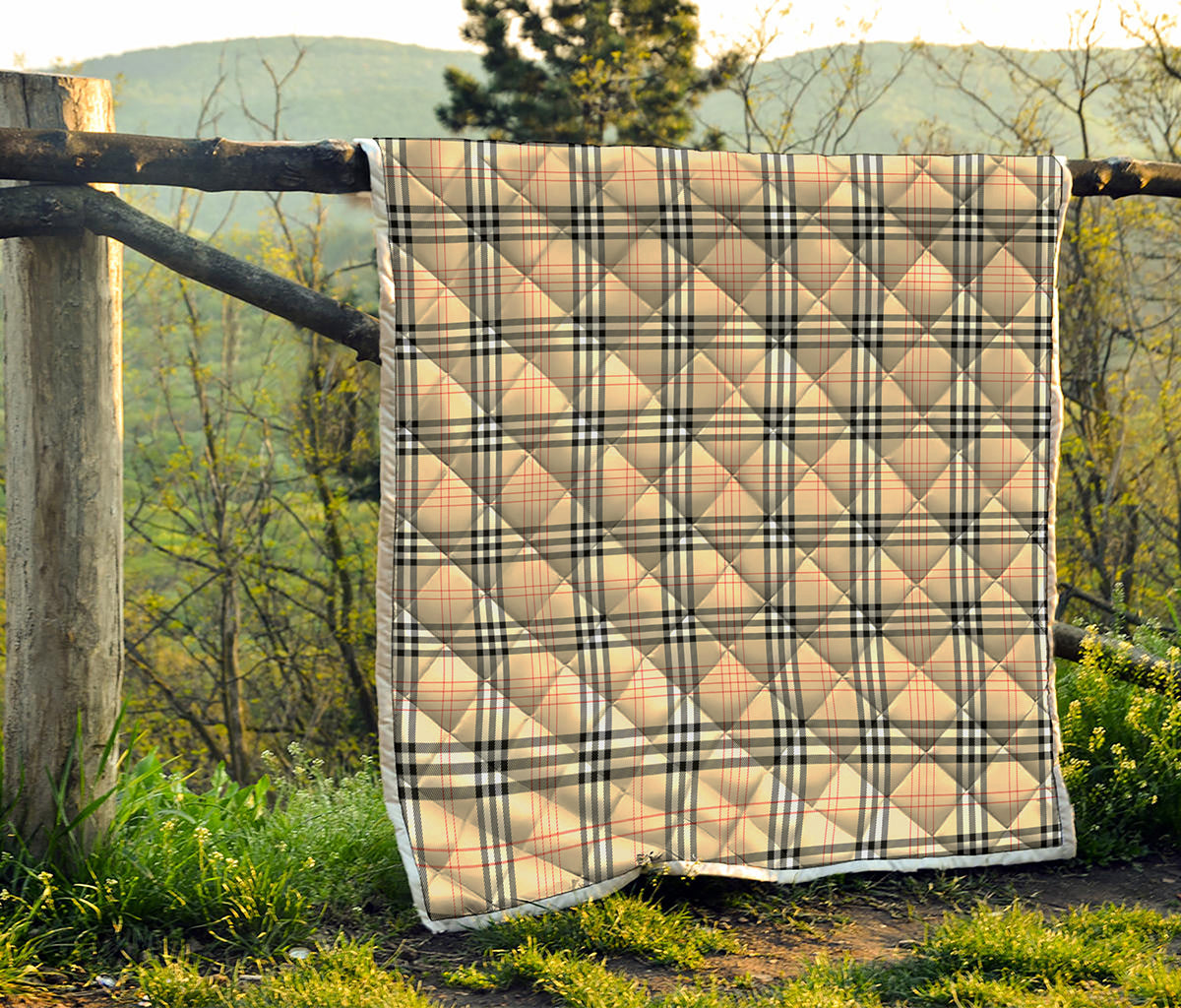 Beige Tartan Pattern Print Quilt