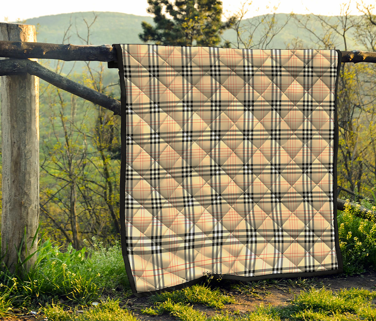 Beige Tartan Pattern Print Quilt