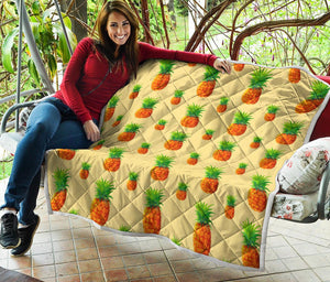 Beige Watercolor Pineapple Pattern Print Quilt