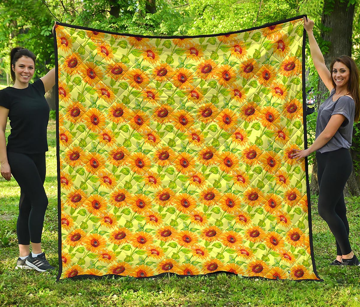 Beige Watercolor Sunflower Pattern Print Quilt
