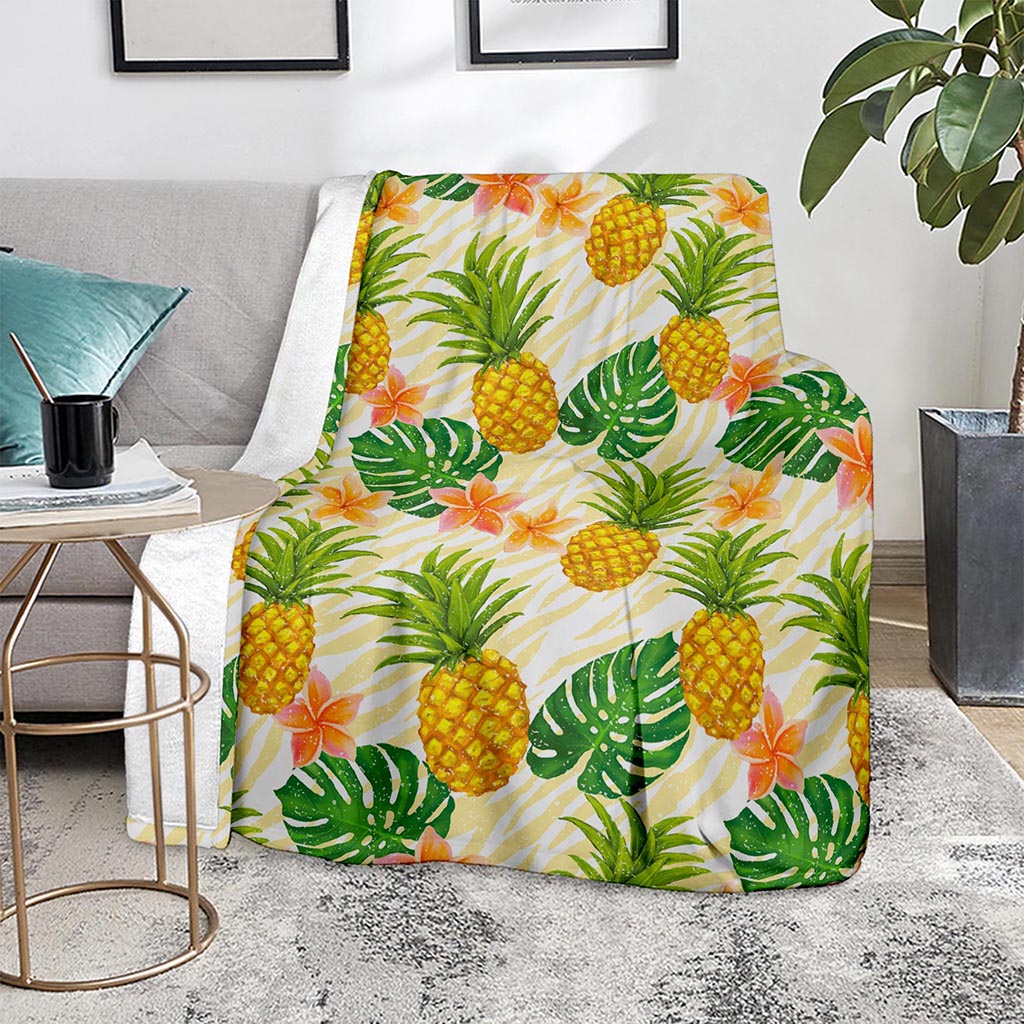 Beige Zebra Pineapple Pattern Print Blanket