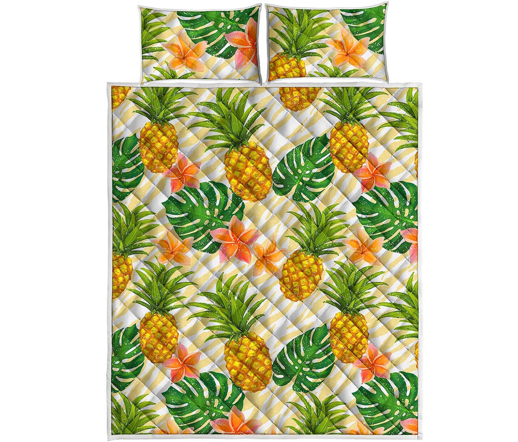 Beige Zebra Pineapple Pattern Print Quilt Bed Set