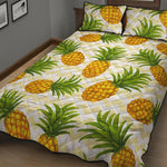 Beige Zig Zag Pineapple Pattern Print Quilt Bed Set