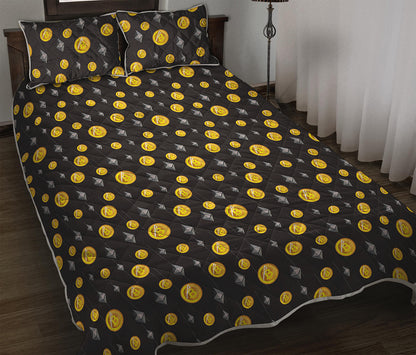 Bitcoin And Ethereum Pattern Print Quilt Bed Set