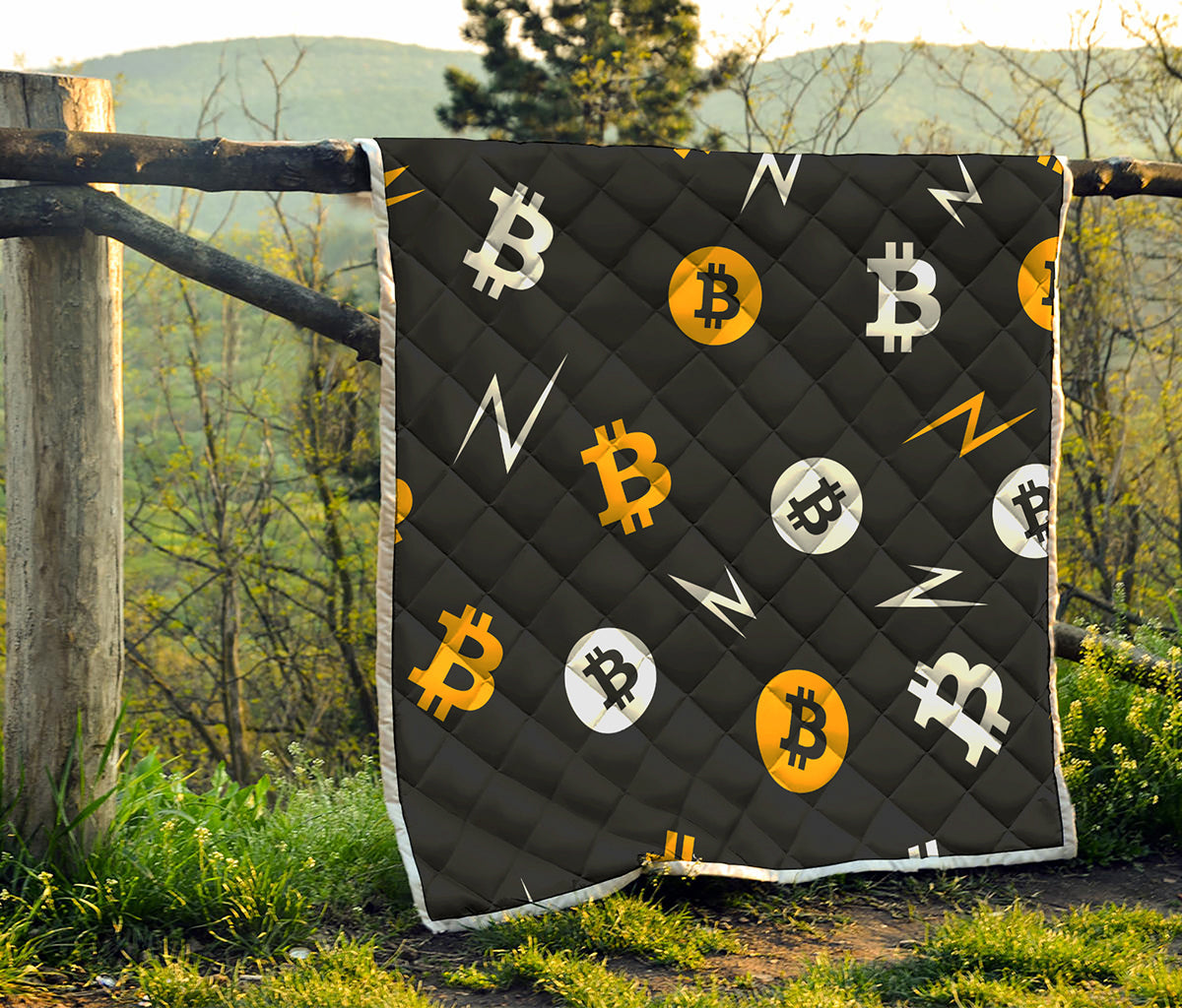 Bitcoin Symbol Pattern Print Quilt