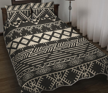 Black And Beige Aztec Pattern Print Quilt Bed Set