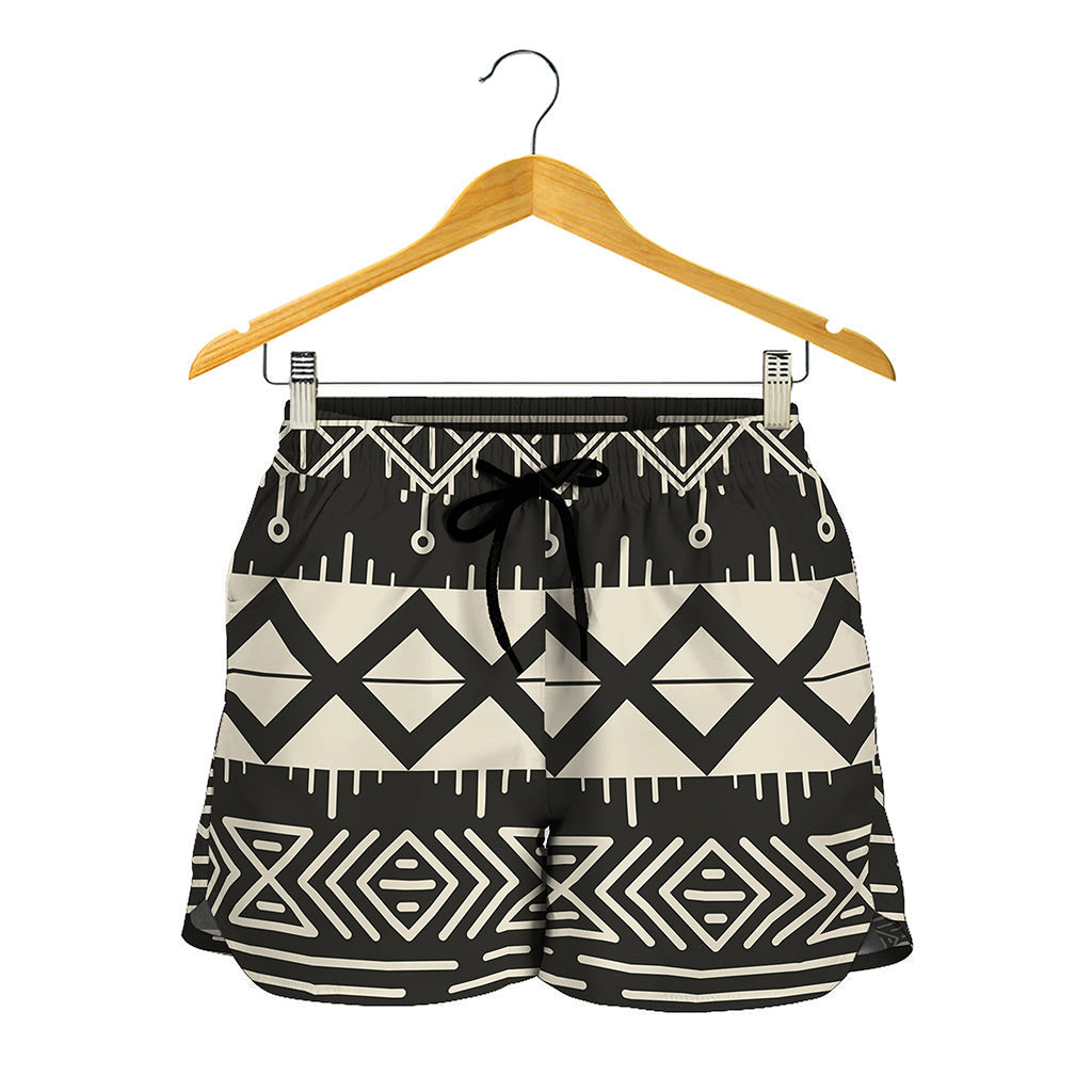 Black And Beige Aztec Pattern Print Women's Shorts