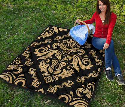 Black And Beige Damask Pattern Print Quilt