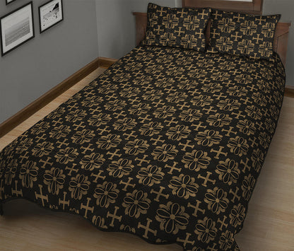 Black And Beige Orthodox Pattern Print Quilt Bed Set