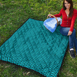 Black And Blue Chevron Pattern Print Quilt