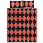 Black And Coral Argyle Pattern Print Quilt Bed Set