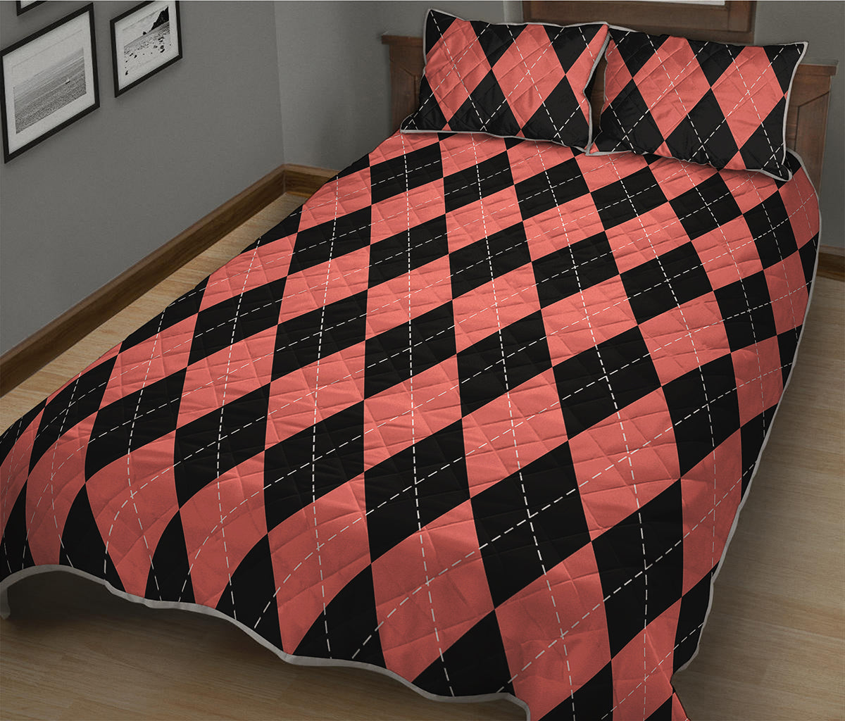Black And Coral Argyle Pattern Print Quilt Bed Set