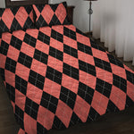 Black And Coral Argyle Pattern Print Quilt Bed Set