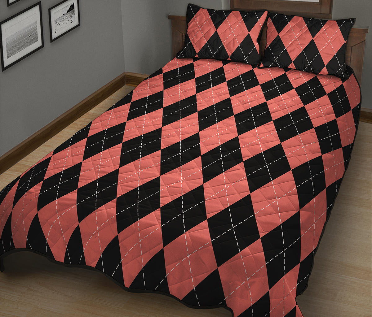 Black And Coral Argyle Pattern Print Quilt Bed Set