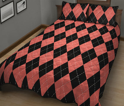 Black And Coral Argyle Pattern Print Quilt Bed Set