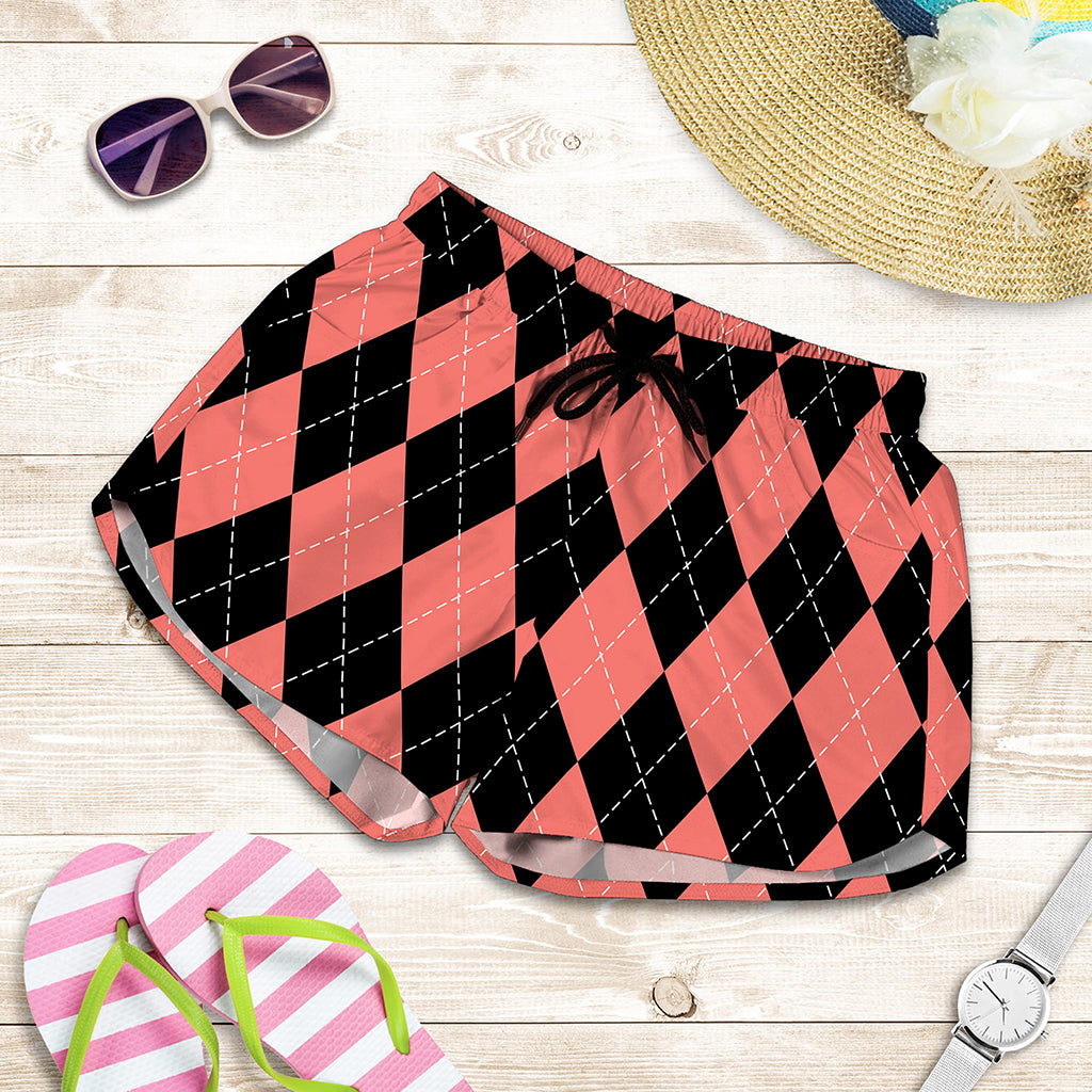 Black And Coral Argyle Pattern Print Women's Shorts