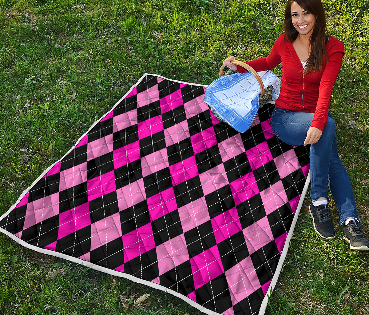 Black And Deep Pink Argyle Pattern Print Quilt
