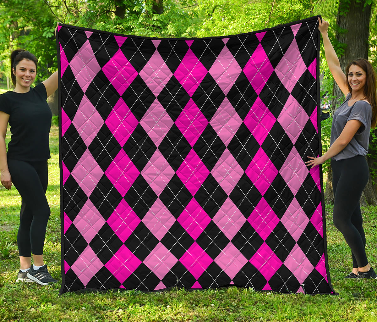 Black And Deep Pink Argyle Pattern Print Quilt