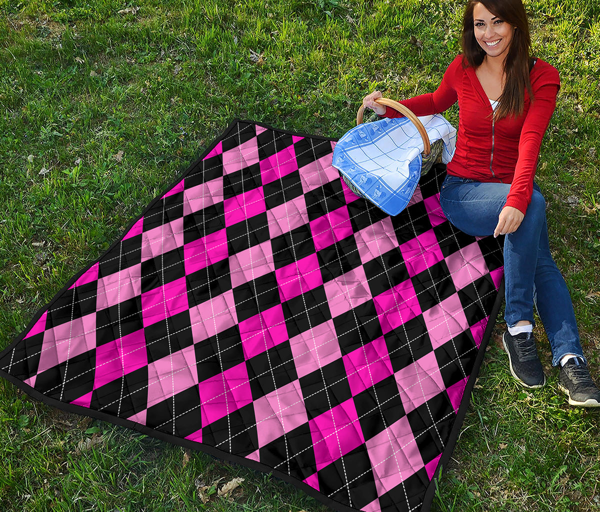 Black And Deep Pink Argyle Pattern Print Quilt