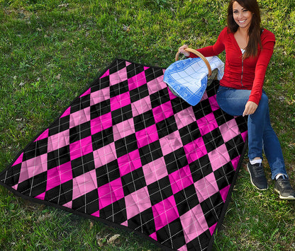 Black And Deep Pink Argyle Pattern Print Quilt