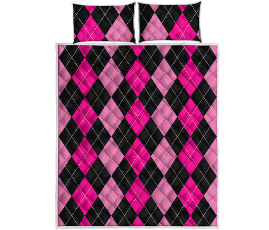 Black And Deep Pink Argyle Pattern Print Quilt Bed Set