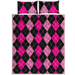 Black And Deep Pink Argyle Pattern Print Quilt Bed Set