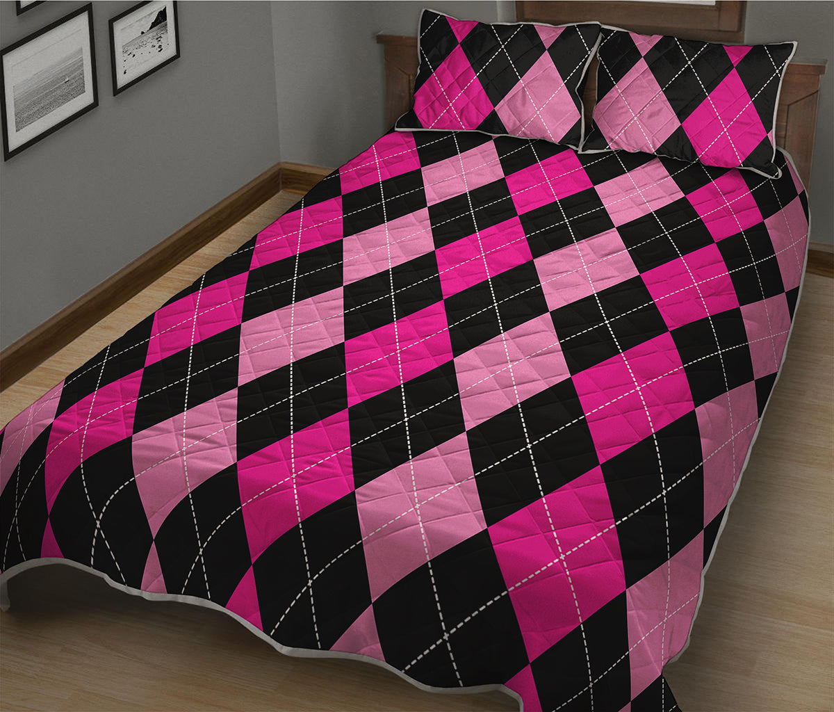 Black And Deep Pink Argyle Pattern Print Quilt Bed Set