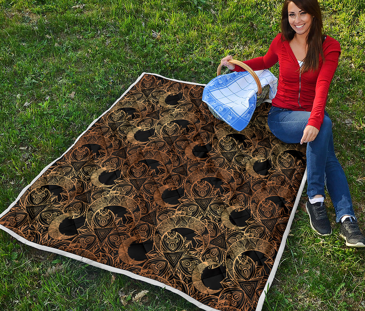 Black And Gold Celestial Pattern Print Quilt
