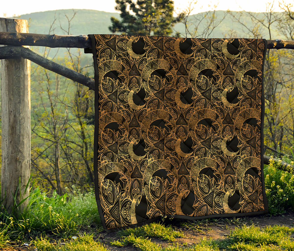 Black And Gold Celestial Pattern Print Quilt