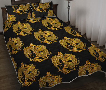 Black And Gold Dragon Pattern Print Quilt Bed Set
