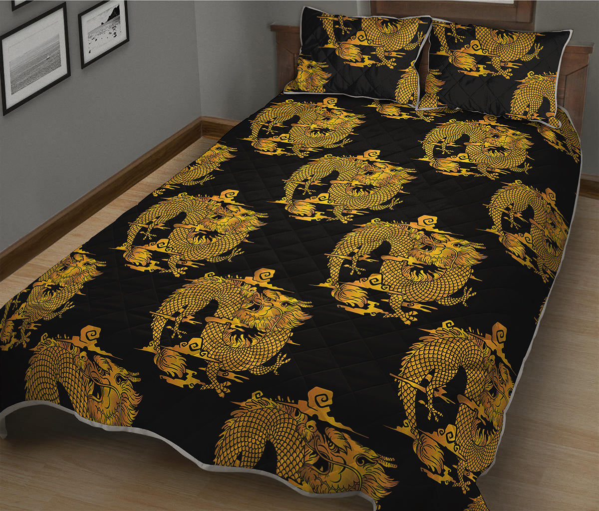 Black And Gold Dragon Pattern Print Quilt Bed Set