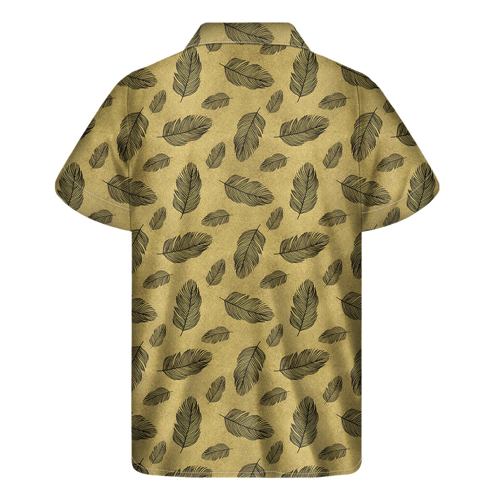 Black And Gold Feather Pattern Print Men's Short Sleeve Shirt