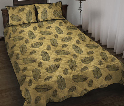 Black And Gold Feather Pattern Print Quilt Bed Set