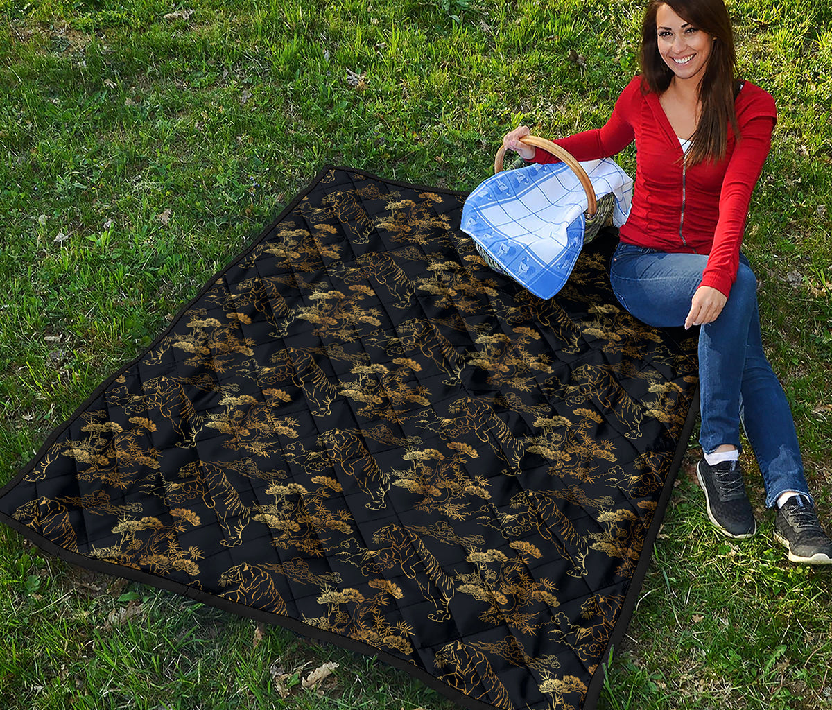 Black And Gold Japanese Tiger Print Quilt
