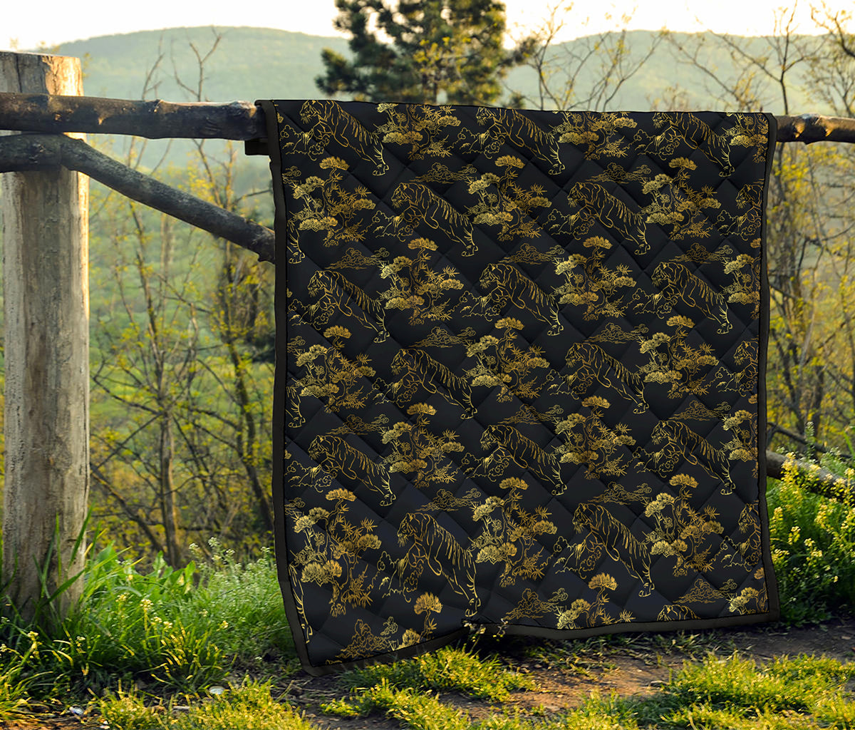Black And Gold Japanese Tiger Print Quilt