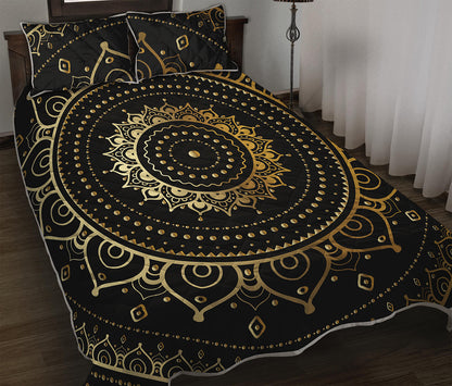Black And Gold Mandala Print Quilt Bed Set