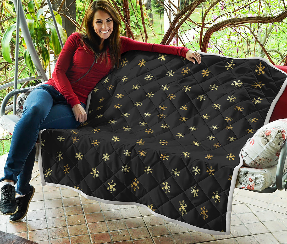 Black And Gold Snowflake Pattern Print Quilt