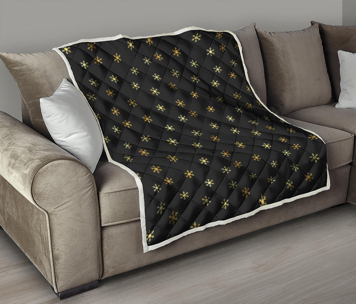 Black And Gold Snowflake Pattern Print Quilt