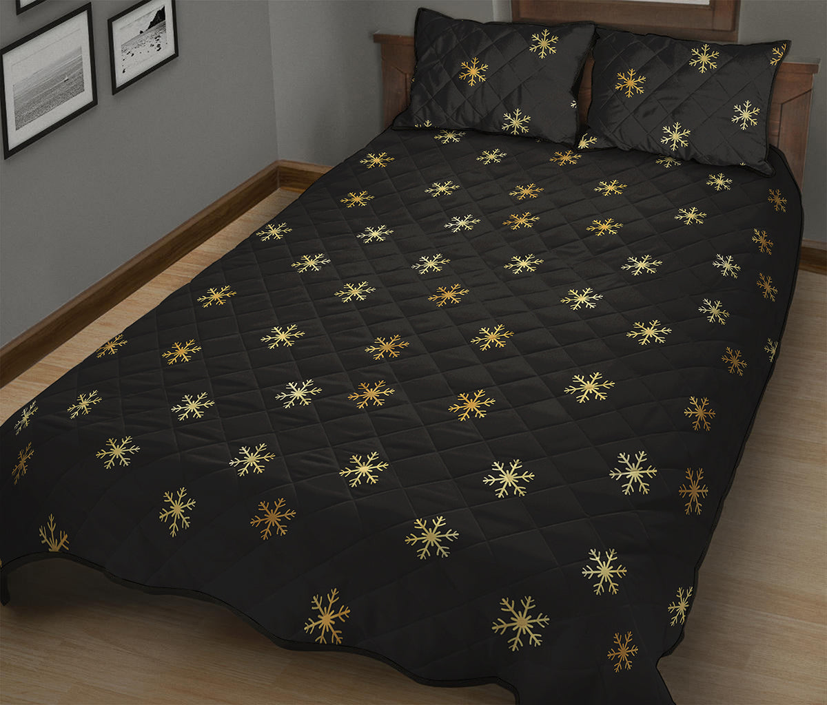 Black And Gold Snowflake Pattern Print Quilt Bed Set