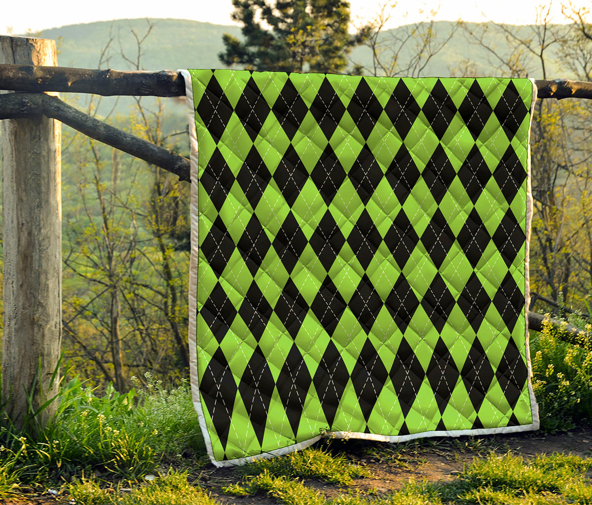 Black And Green Argyle Pattern Print Quilt