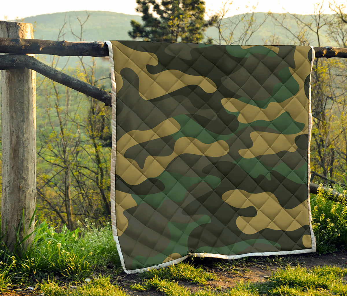 Black And Green Camouflage Print Quilt