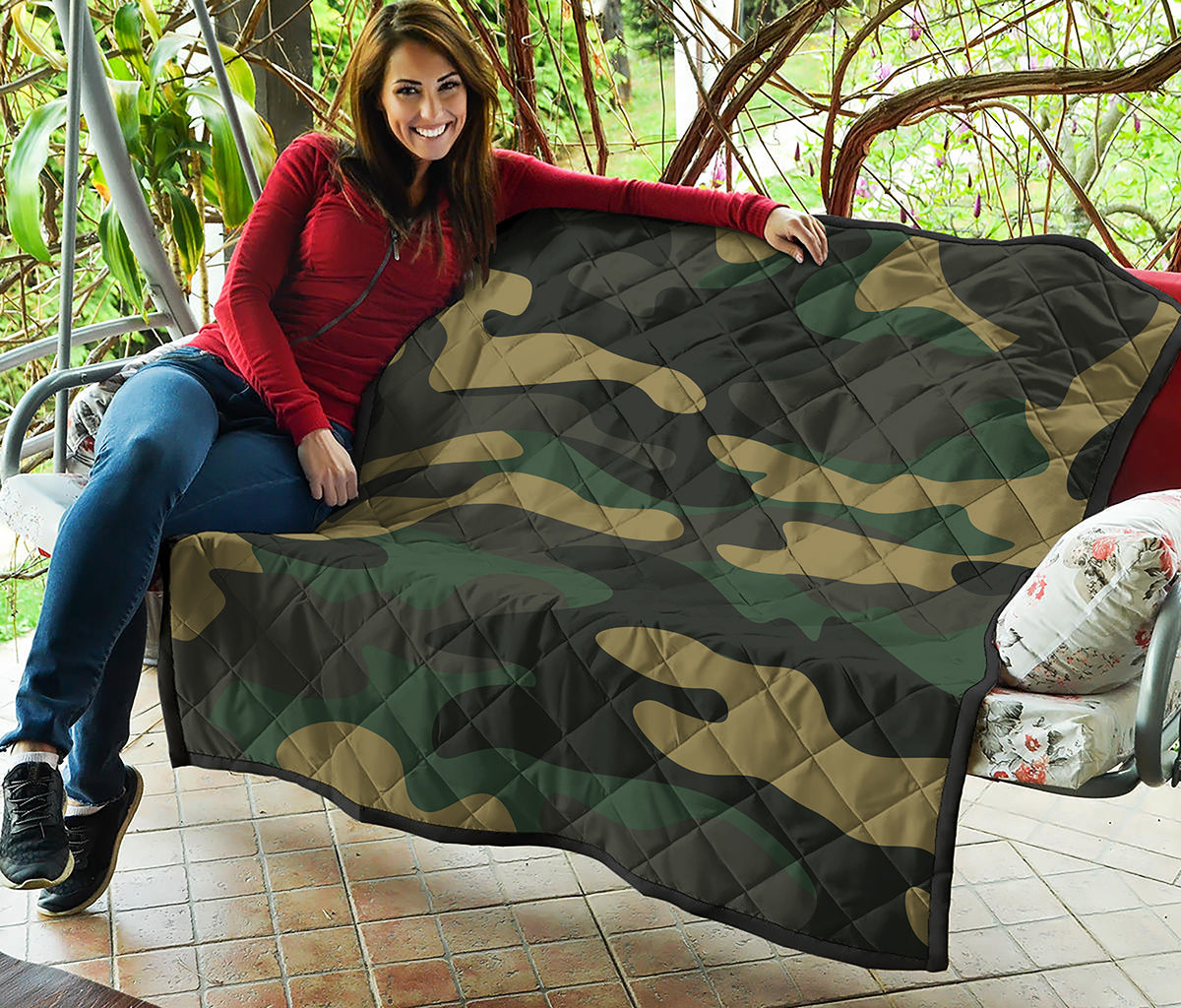 Black And Green Camouflage Print Quilt