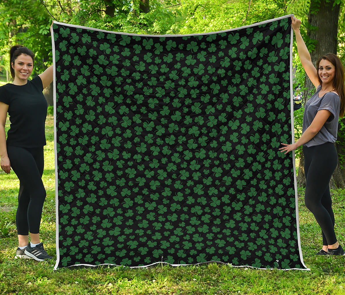 Black And Green Shamrock Pattern Print Quilt