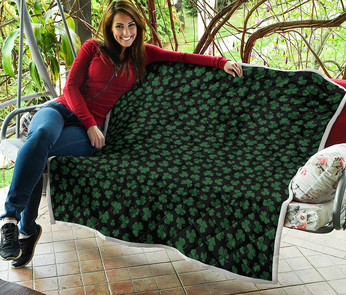Black And Green Shamrock Pattern Print Quilt